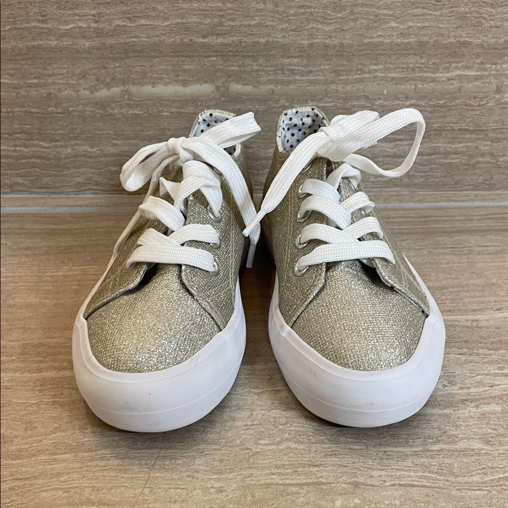 Cynthia Rowley NWOT Girls Size 1  Kids Glittery Gold Sneakers Sparkly - Picture 2 of 8